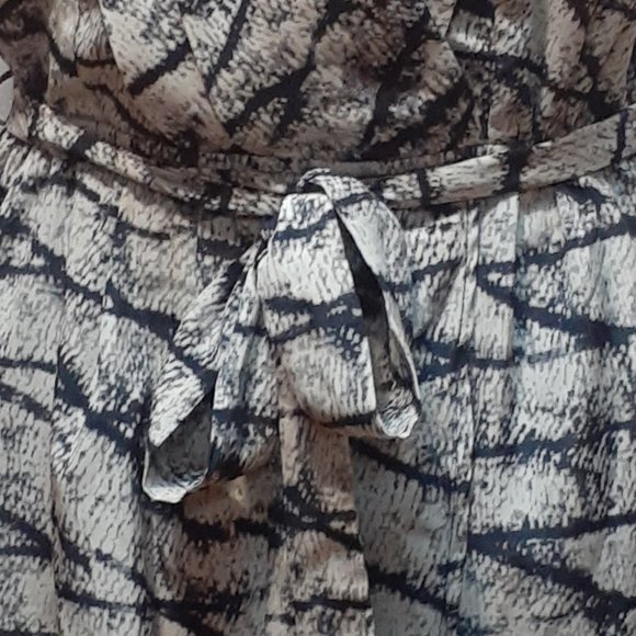 Wrap Dress - Picture 5 of 9